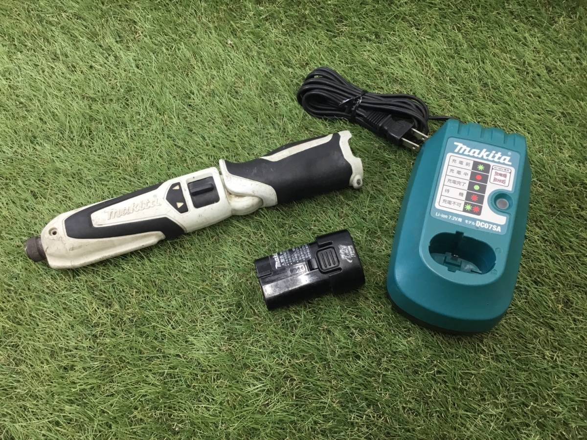 [ secondhand goods ] Makita 7.2V rechargeable pen impact driver TD021D( charger 1, battery 1 attached ) ITLNDZZ3ZBG7