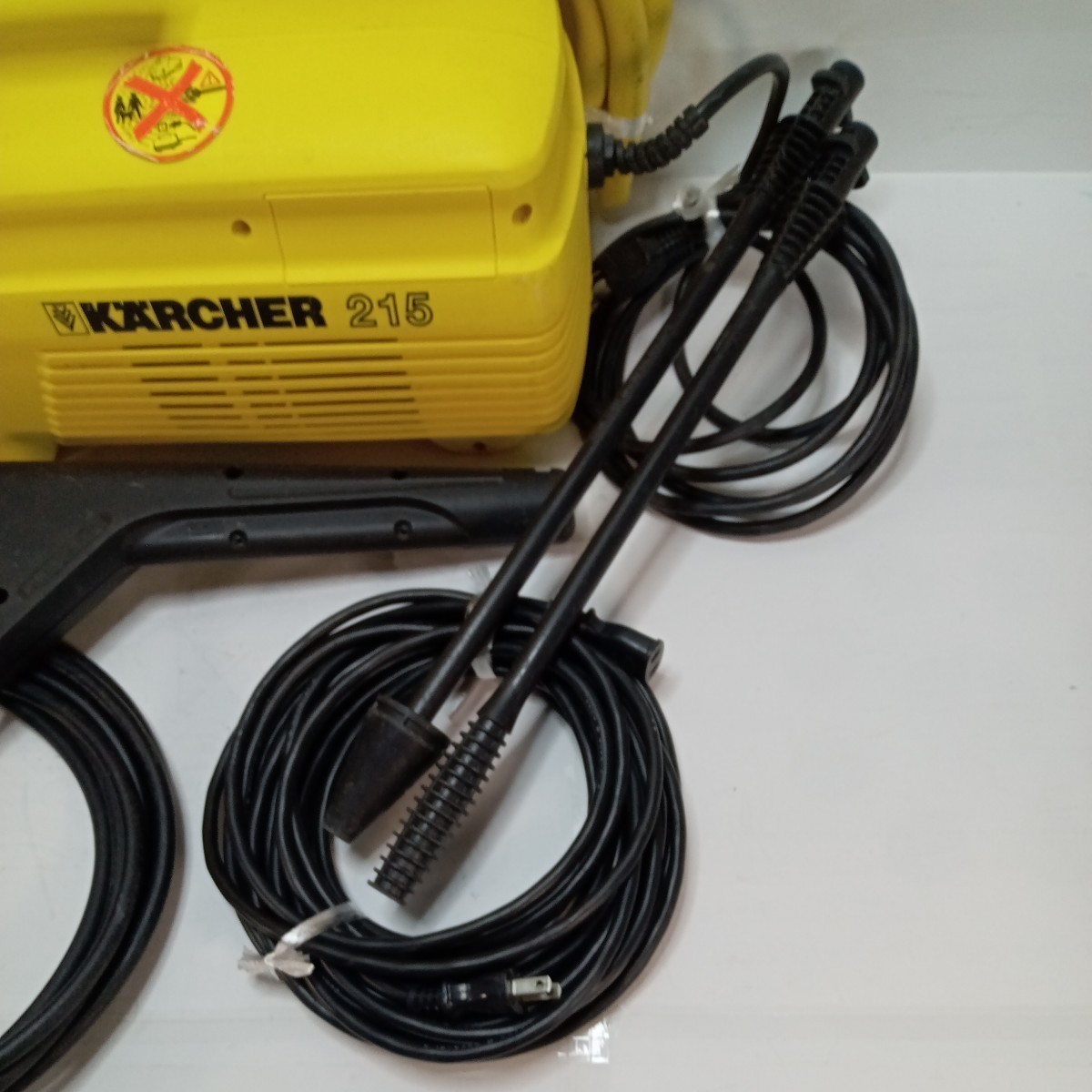 【送料無料】（激安送料込）【ドイツ製】 ！KARCHER 215　 高圧洗浄機 　家庭用高圧洗浄機【稼働確認済み】匿名配送）_画像4