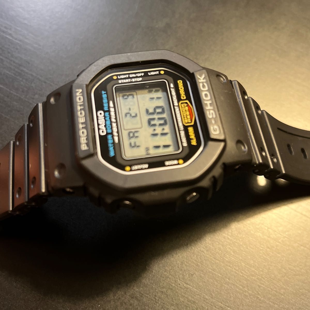 【美品】CASIO G-SHOCK DW-5600E カシオ デジタル 腕時計