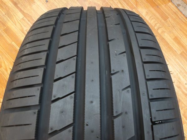 O 送料無料 深リム ツライチ 鬼引っ張り ファブレス XR-6 18 6H139.7 9J+25 215/40R18 200系 ハイエース レジアス オーバーフェンダー_画像9