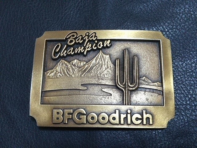 ベルト バックル ヴィンテージ BFGoodrich Baja Champion MOBEX SINCE 1979 サボテン 山脈 川 グッドリッチ タイヤ バハ チャンピオン USA_画像1