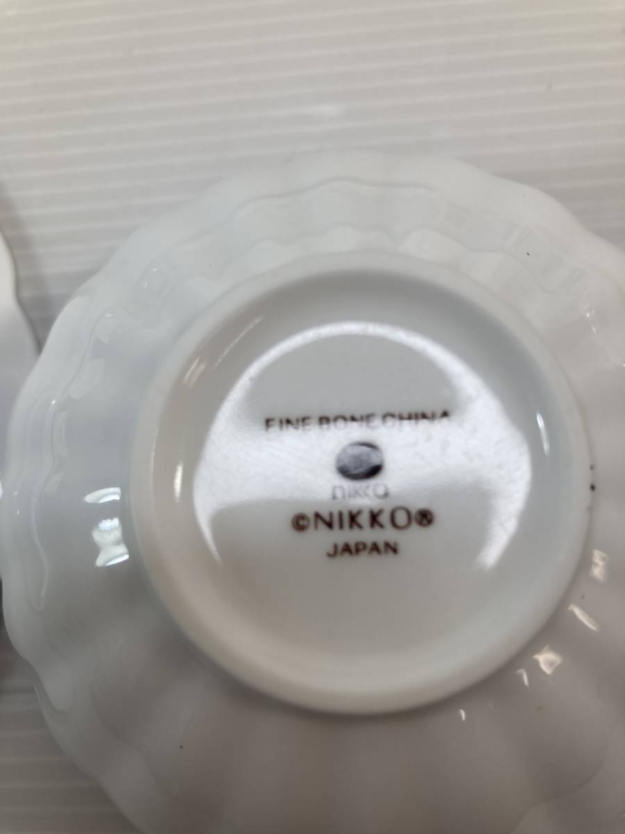 FINE BONE CHINA NIKKO ニッコー　JAPAN　カップ＆ソーサー　大皿　シュガーポット　セット_画像6