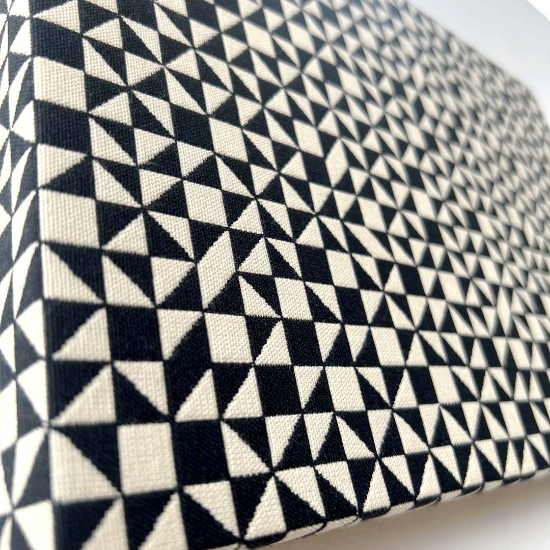 1965年発表 maharam社 マハラム社 正規品 Alexander Girard「Checker Split」ファブリックパネル 検索)イームズ Hermen miller カッシーナ_画像4