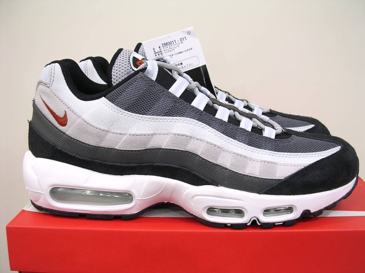 新品 NIKE AIR MAX 95 グレーグラデ US11 29cm 国内モデル ナイキ マックス 95 DM0011-011 ウルフグレー 箱付き_画像4