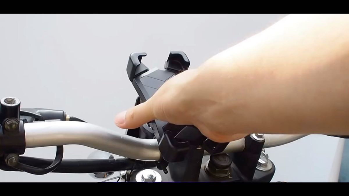 自転車スマホホルダー バイク用スマホホルダー スマホホルダー スマホスタンド 車載ホルダー 携帯ホルダー