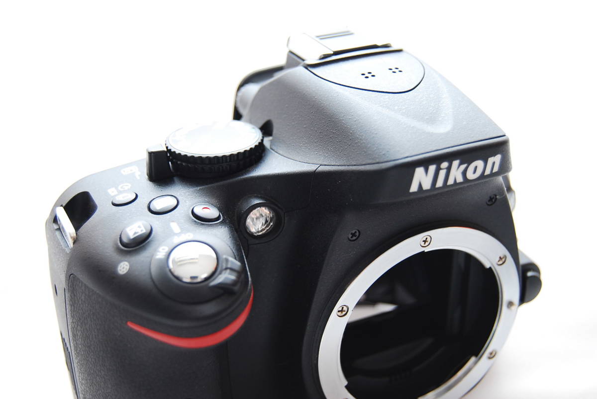 ★美品　ニコン　Nikon D5200 ボディー　デジタル一眼レフカメラ★_画像8