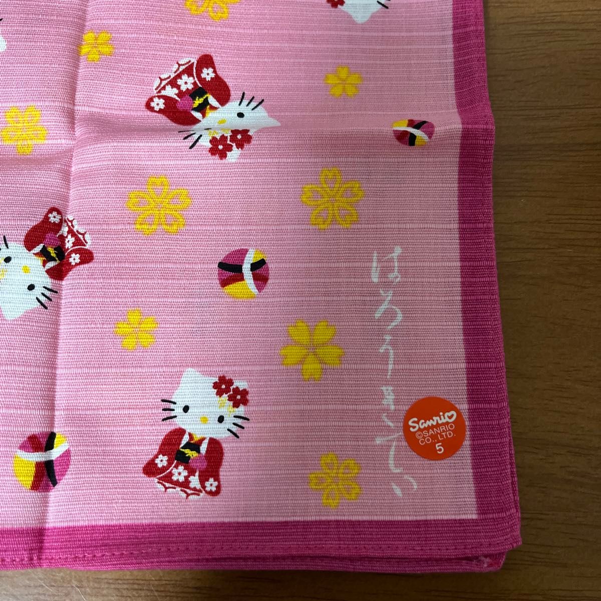 新品】キティちゃん ハンカチ タオル セット サンリオ ハロー 新品】キティちゃん ハンカチ タオル セット サンリオ ハロー