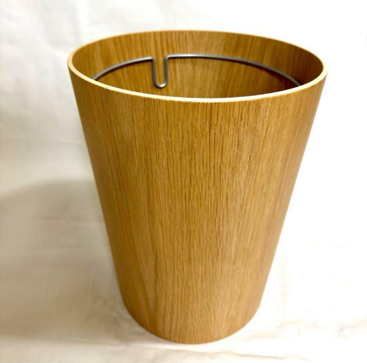 無印良品 MUJI 木製ごみ箱・袋止めワイヤー付 オーク材突板・丸 無印良品 MUJI 木製ごみ箱・袋止めワイヤー付 オーク材突板・丸