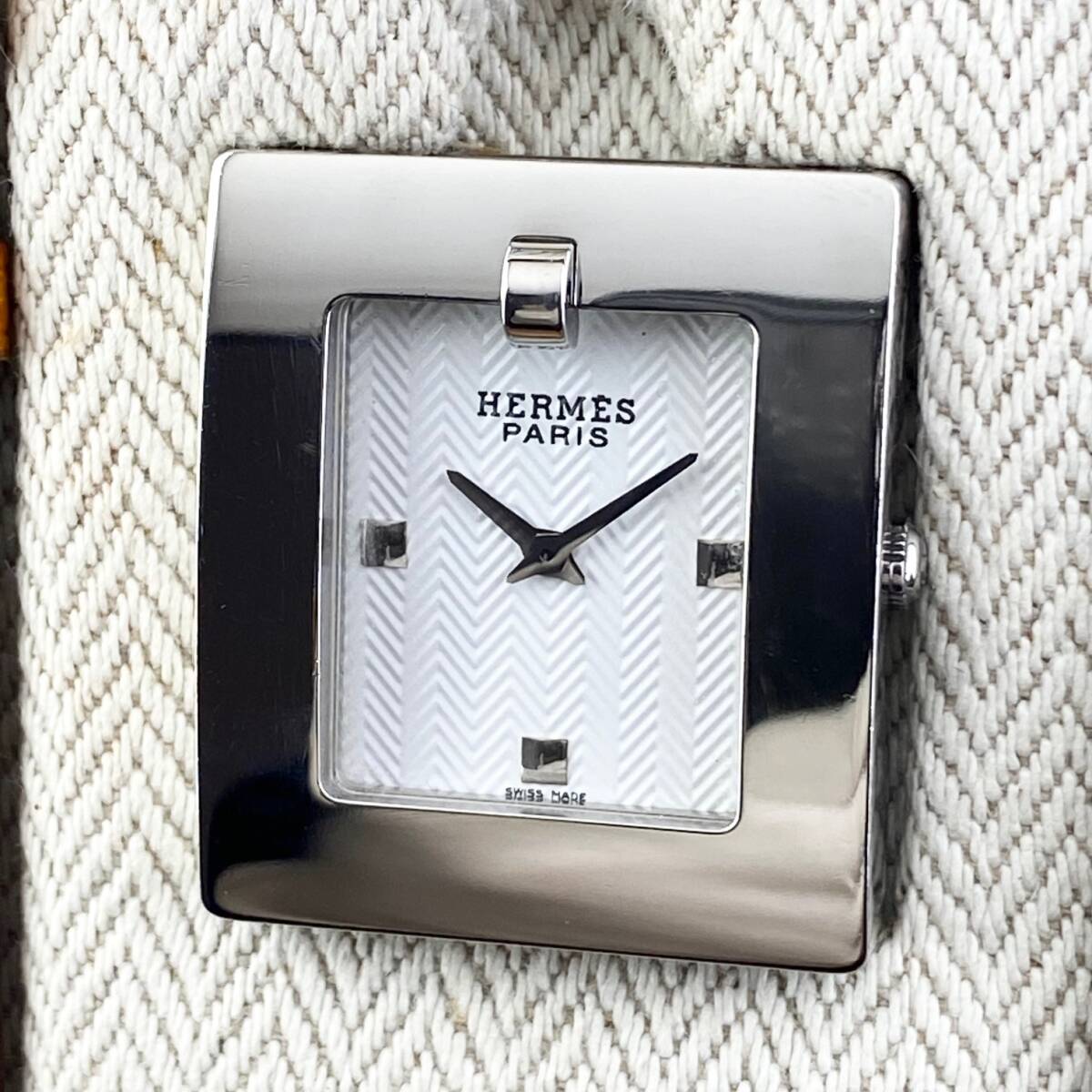 【1円箱付】HERMES エルメス 腕時計 レディース ベルトウォッチ BE1.210 ホワイト文字盤 スクエア □D刻印 可動品_画像1