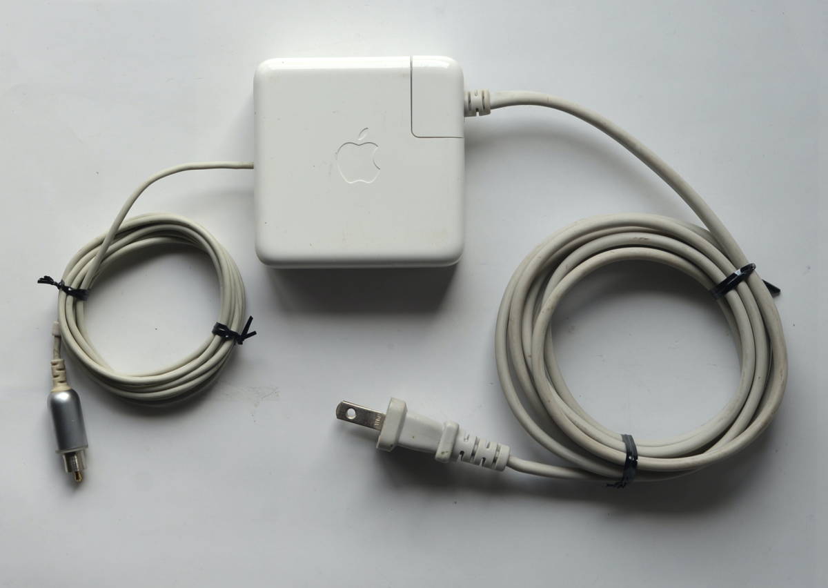 Apple製 G3/G4 45W 白角型 電源アダプター ケーブルプラグ仕様_画像2