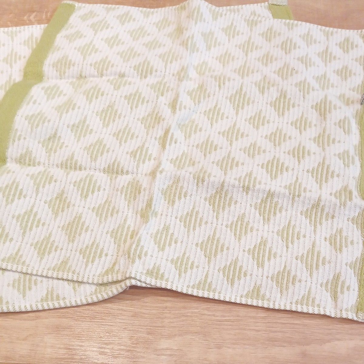今治いまばり高品質タオルフェイスタオル日本製綿100ハンカチ3枚セット旅行ハンドタオル台布巾お手拭きなど多用途可能男女兼用春色緑