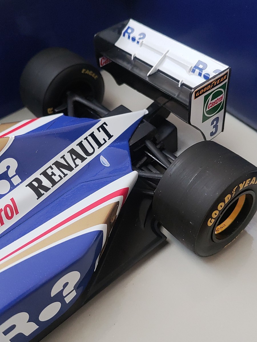 ☆新品美品！ PMA1/18 ウィリアムズ ルノー FW19 #3 J.ヴィルヌーヴ 1997年 ☆_画像5