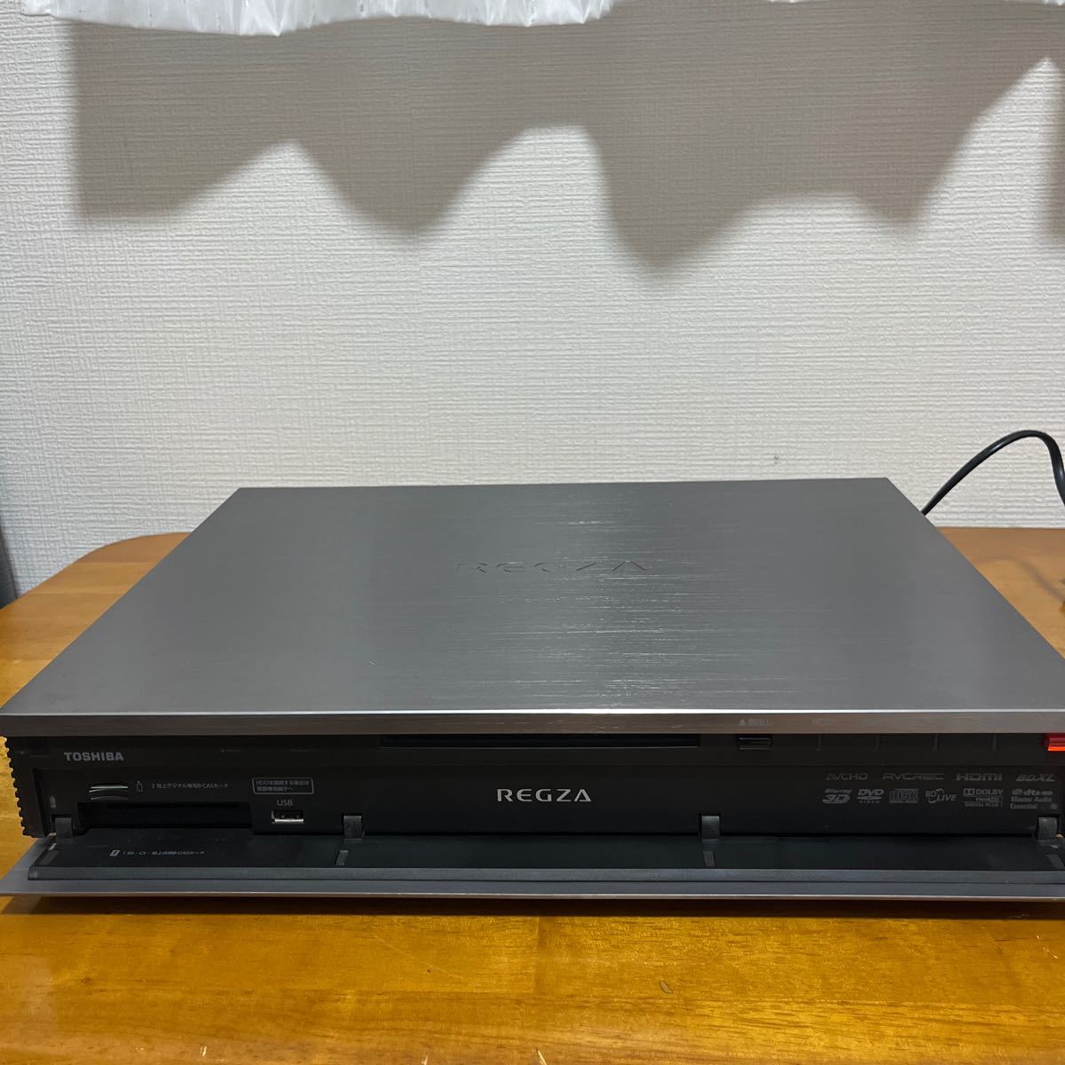 TOSHIBA ブルーレイディスクレコーダー REGZA DBR-M180。2011年製_画像2