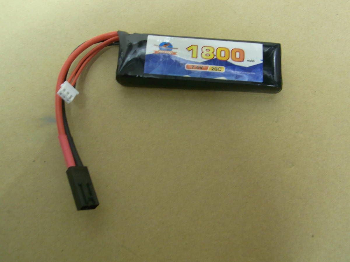 海外製　電動ガン　リポバッテリー　7.4V　1800mah 20C~40C　ミニ収納タイプ細身