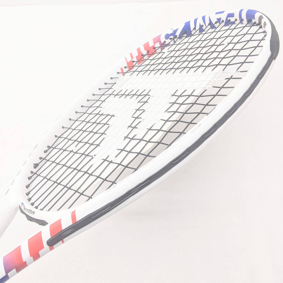 【1660】Tecnifibre T-FIGHT テクニファイバー ジュニア テニス ラケット テニス ホワイト 美品 ケース付き カーボン 軽量 スポーツ _画像5