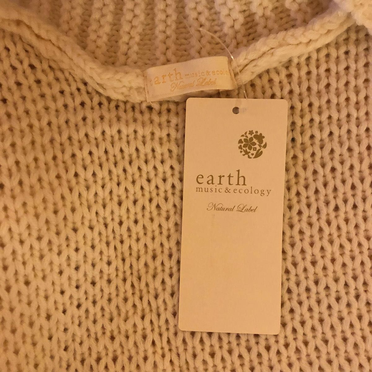 earth カーディガン新品未使用タグ付き