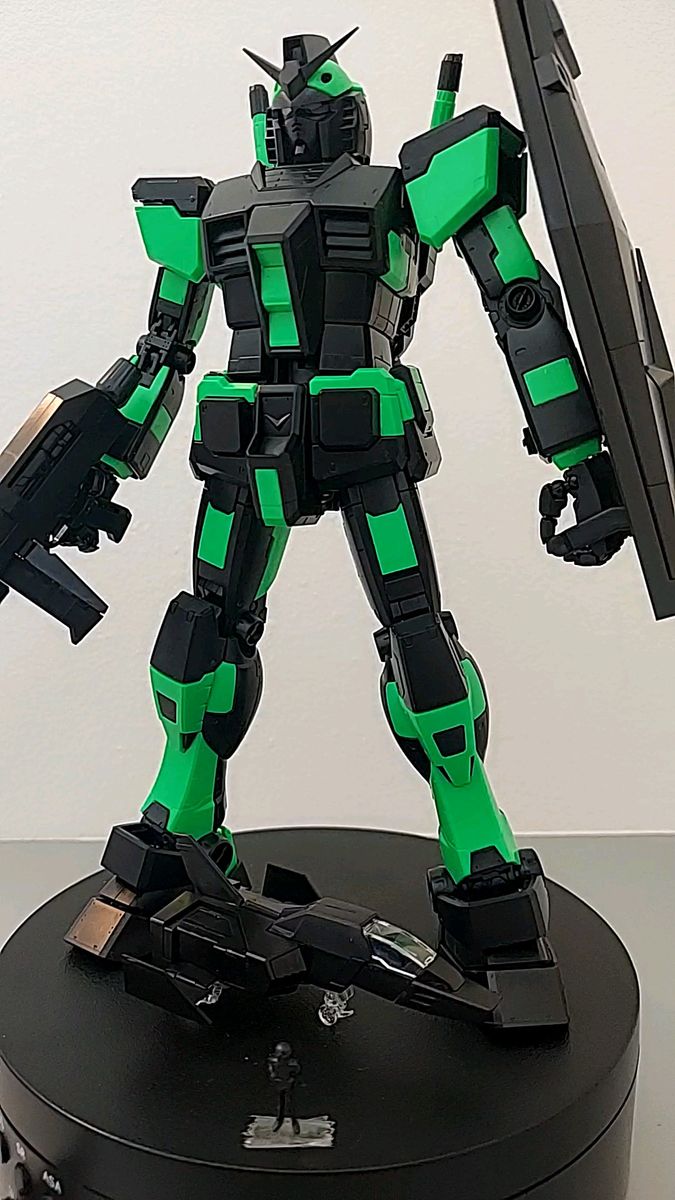 レア！ガンダムベース限定　MG ガンダム Ver.3.0 リサーキュレーションカラー/ネオングリーン