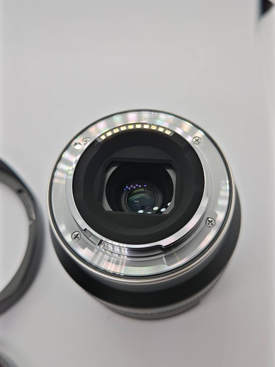 【送料無料】タムロン 20mm F/2.8 Di III OSD M1:2 （Model F050） ソニーE_画像6