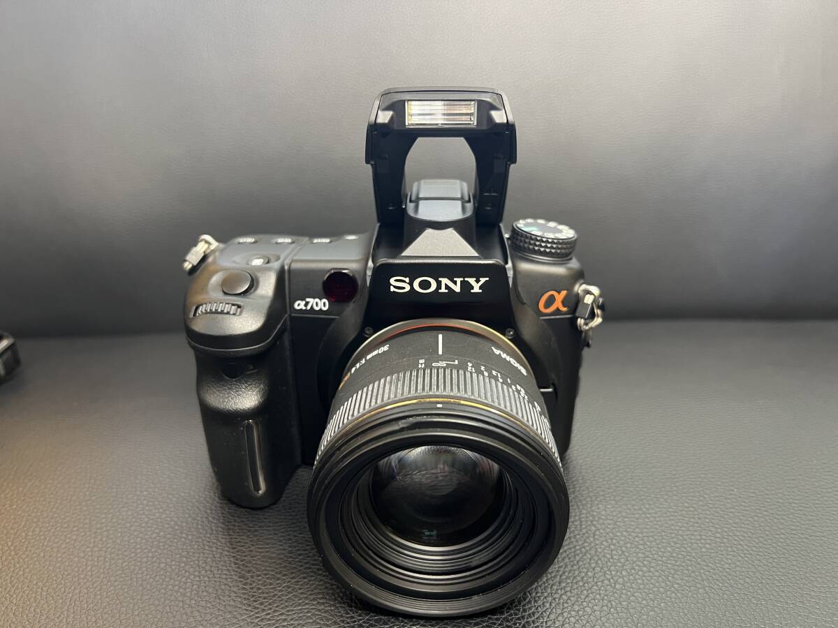 8500円 ☆SONYソニーα700 レンズSIGMA 30㎜1:1.4DC☆ - ソニー 8500円 ☆SONYソニーα700 レンズSIGMA 30㎜1:1.4DC☆ - ソニー