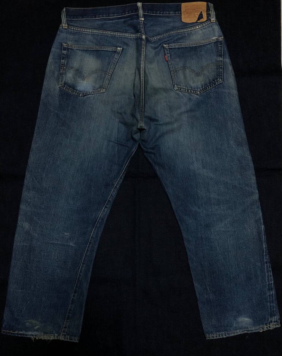 60S LEVIS リーバイス501 BIGE 足長R レア刻印2！色落ち＆アタリ抜群！！実寸約W37インチ リペア済み【他にもヴィンテージ出品中！】_画像7