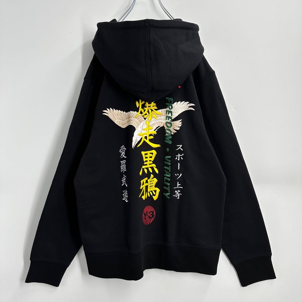 タグ付未使用】ワイスリー Y3 爆走黒烏 バック刺繍ロゴパーカー タグ付未使用】ワイスリー Y3 爆走黒烏 バック刺繍ロゴパーカー