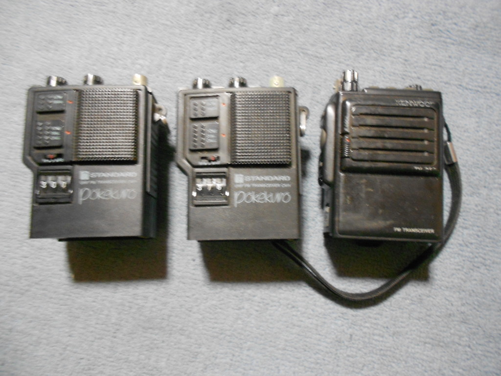 STANDARD C411 2台 KENWOOD TH-25G ハンディトランシーバー　3台　まとめて　ジャンク品_画像1