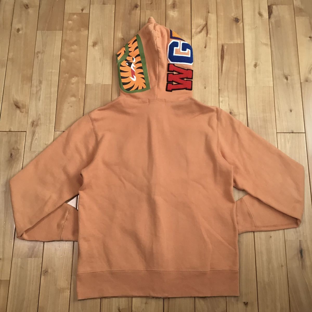 BAPE logo multi fonts シャーク パーカー Lサイズ orange shark full zip hoodie a bathing ape エイプ ベイプ アベイシングエイプ i716_画像3