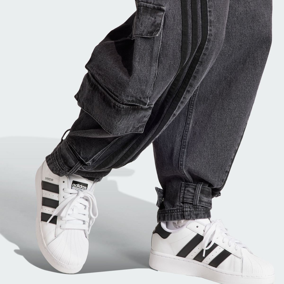 即決★完売★40インチ日本未発売 BIGサイズ黒ブラック入手困難adidas  Originals新品ADILENIUMデニムカーゴパンツ★ジーンズY2Kワイドパンツ