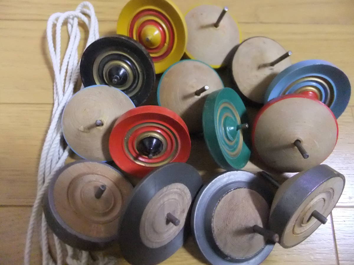 D09* three chome. . day * Showa Retro that time thing iron wheel rubber . comfort whirligig koma iron wheel wooden ... comfort 14 piece cord 2 ps new goods, used set 