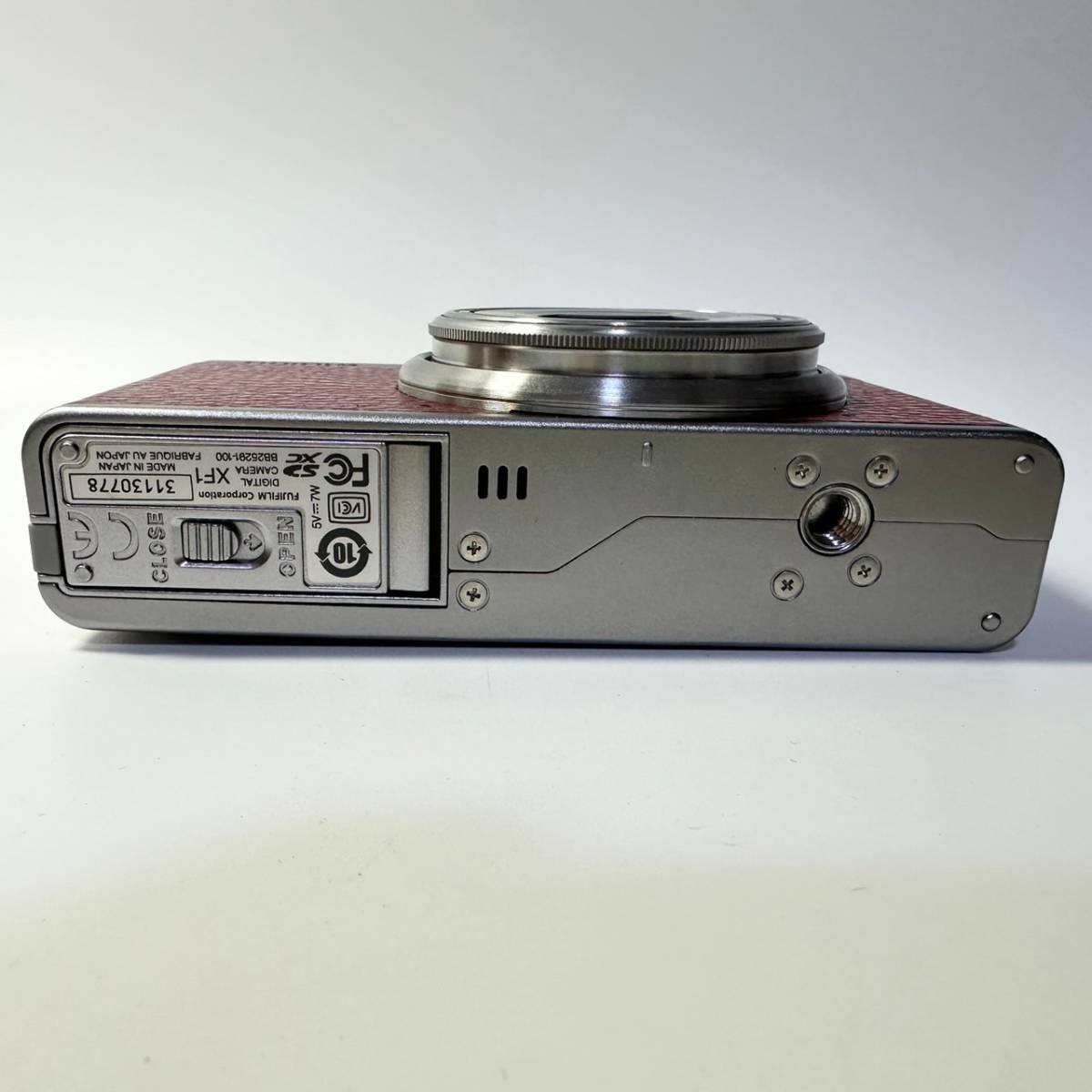 1円~【通電確認済】FUJIFILM 富士フイルム XF1 FUJINON LENS 4.0× f=6.4-25.6mm 1:1.8-4.9 コンパクトデジタルカメラ 付属品あり G142382_画像8