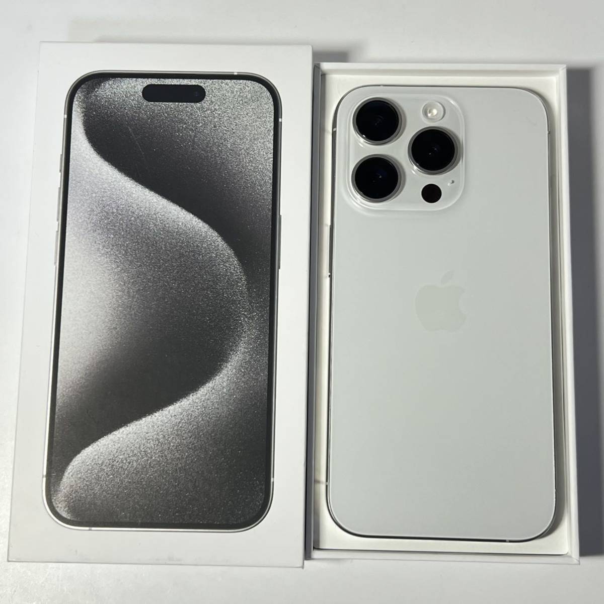 1円~【保証期間有】Apple iPhone 15 Pro 256GB ホワイトチタニウム MTUD3JA SIMフリー ACロック解除済み バッテリー最大容量99% GK-70111_画像1