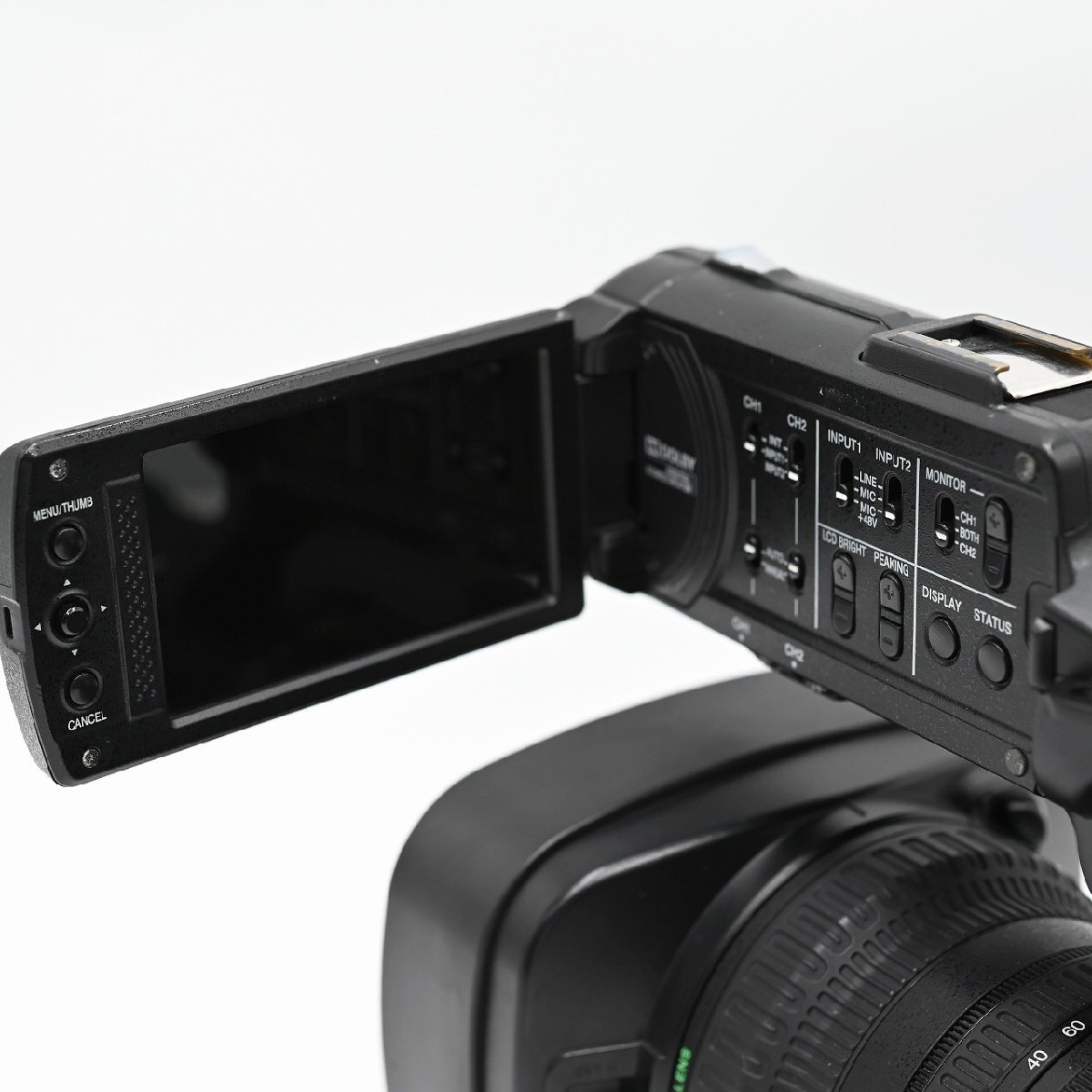 【通電時間 70H】 JVC GY-HM600 ハイビジョン業務用ビデオカメラ ビデオカメラ