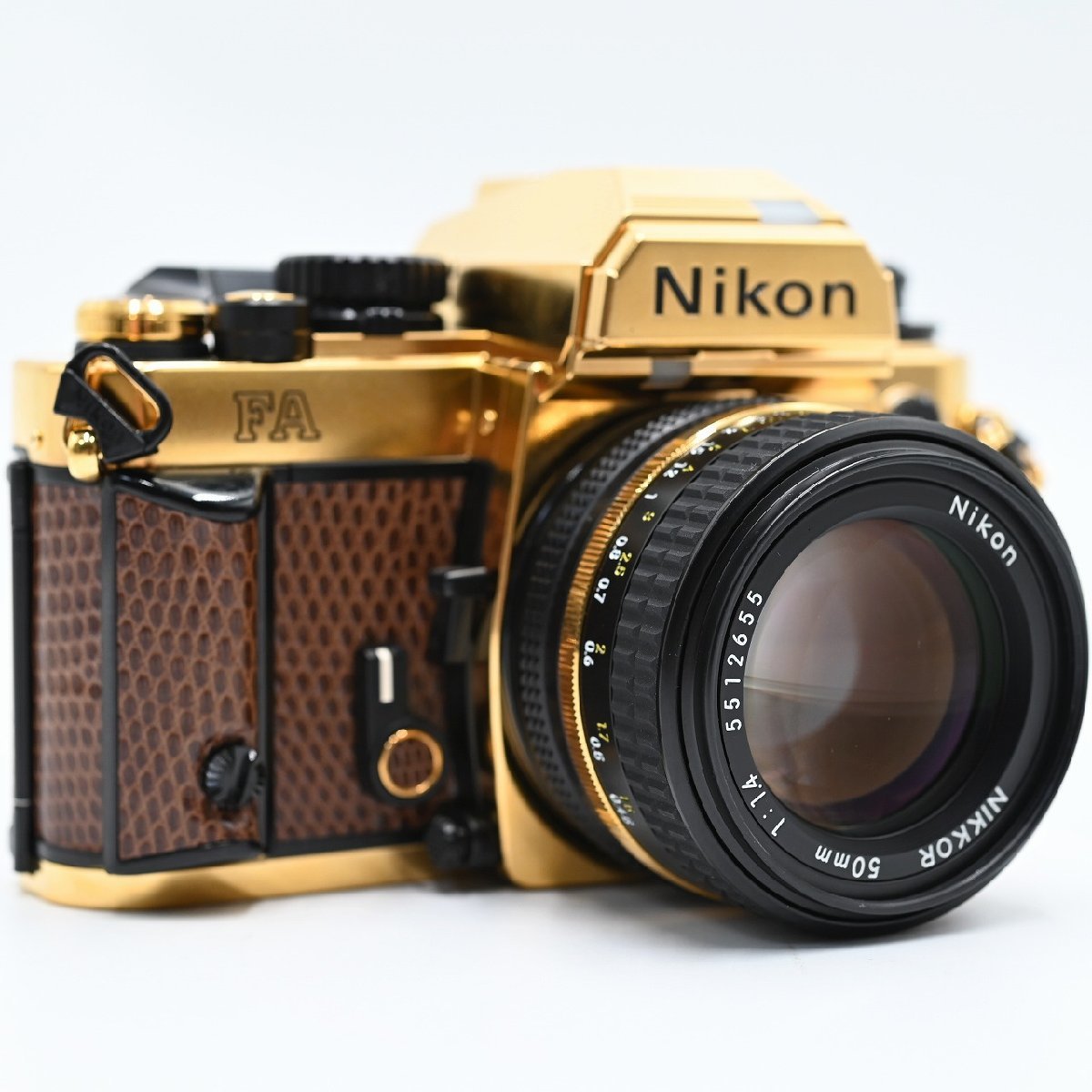 【超希少フィルムカメラ】Nikon FA GOLD GRAND PRIX 84 Ai-s 50mm f1.4 ニコン MFフィルムカメラ MF単焦点レンズ フィルムカメラ_画像2
