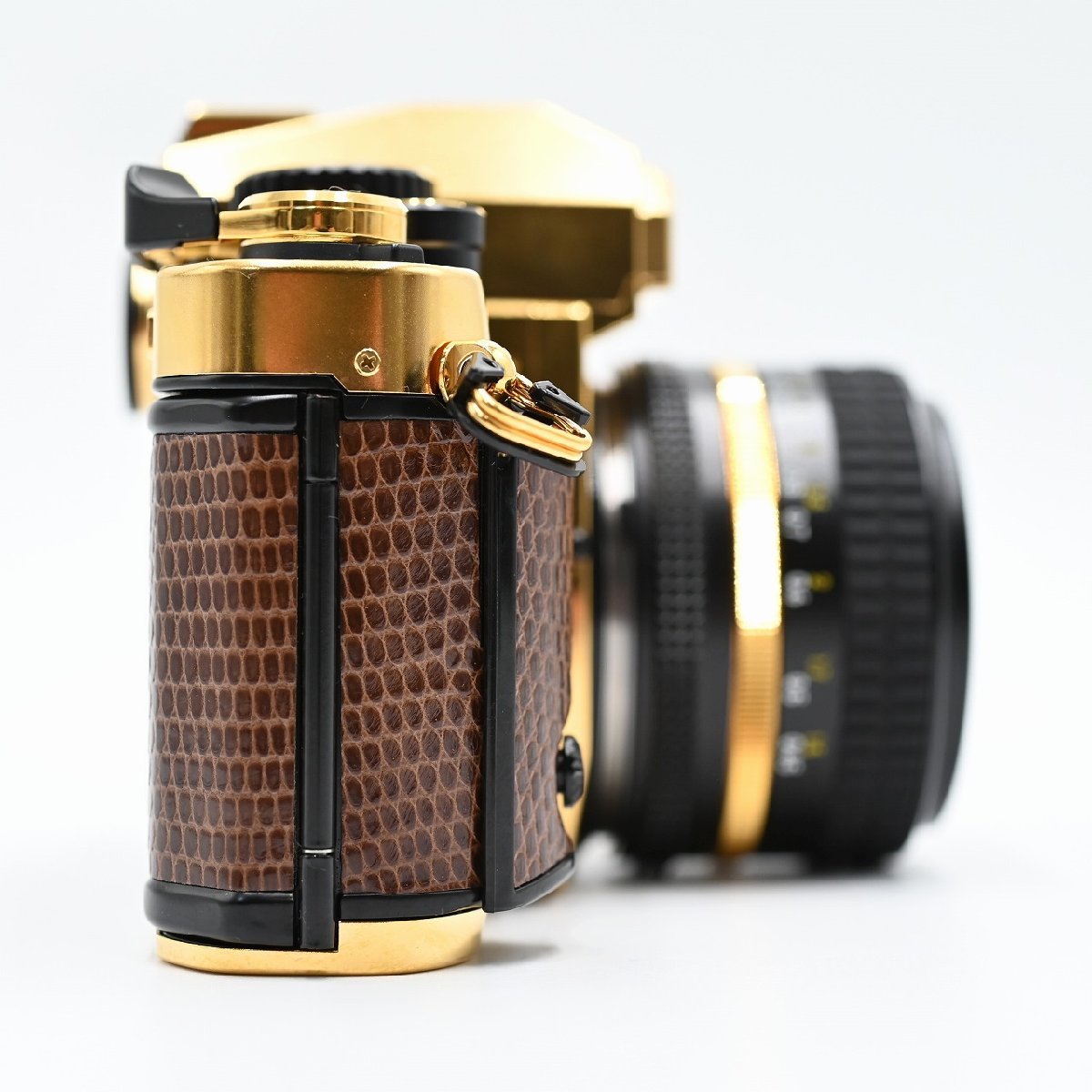 【超希少フィルムカメラ】Nikon FA GOLD GRAND PRIX 84 Ai-s 50mm f1.4 ニコン MFフィルムカメラ MF単焦点レンズ フィルムカメラ_画像6