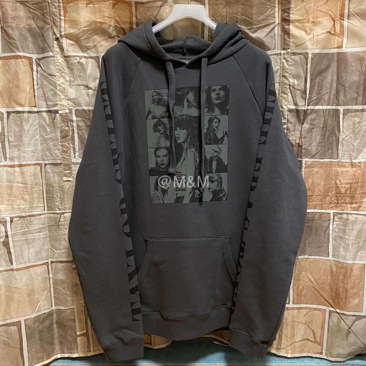 Taylor Swift THE ERAS TOUR PULLOVER BLACK HOODIE XL パーカー 