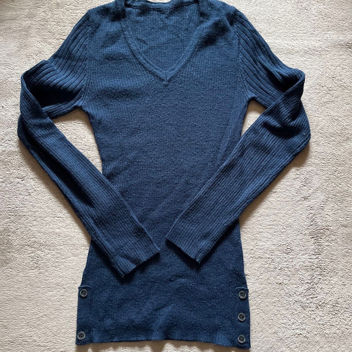 レディース　Vネックニット　袖切り替えデザイン38 ネイビー 長袖 セーター