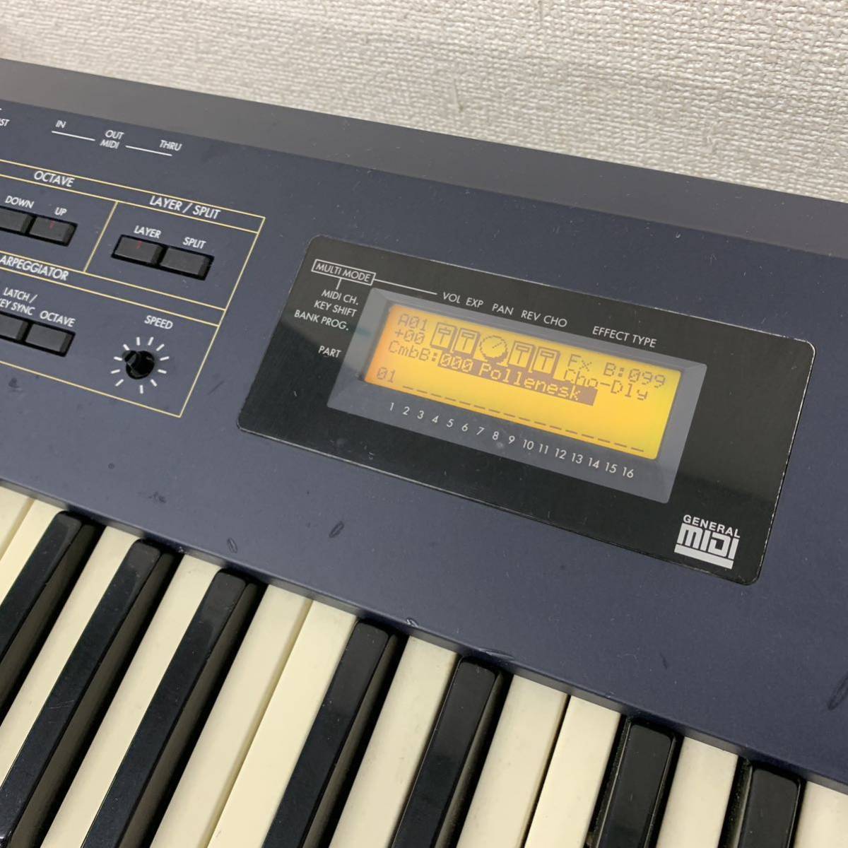 【Gt-12】 KORG N5EX シンセサイザー キーボード コルグ 音出し確認済み 部品欠品あり 鍵盤黄ばみ強め 傷や汚れ多数 本体のみ 1394-69_画像5