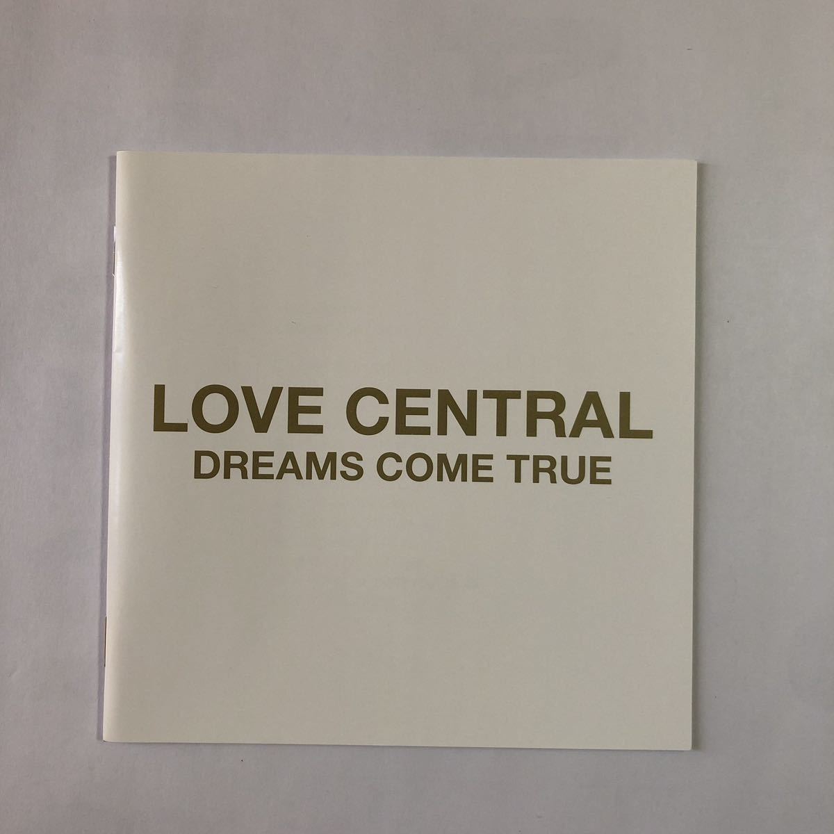 ドリームズ・カム・トゥルー 1CD「LOVE CENTRAL」写真集、ポスター付き_画像6