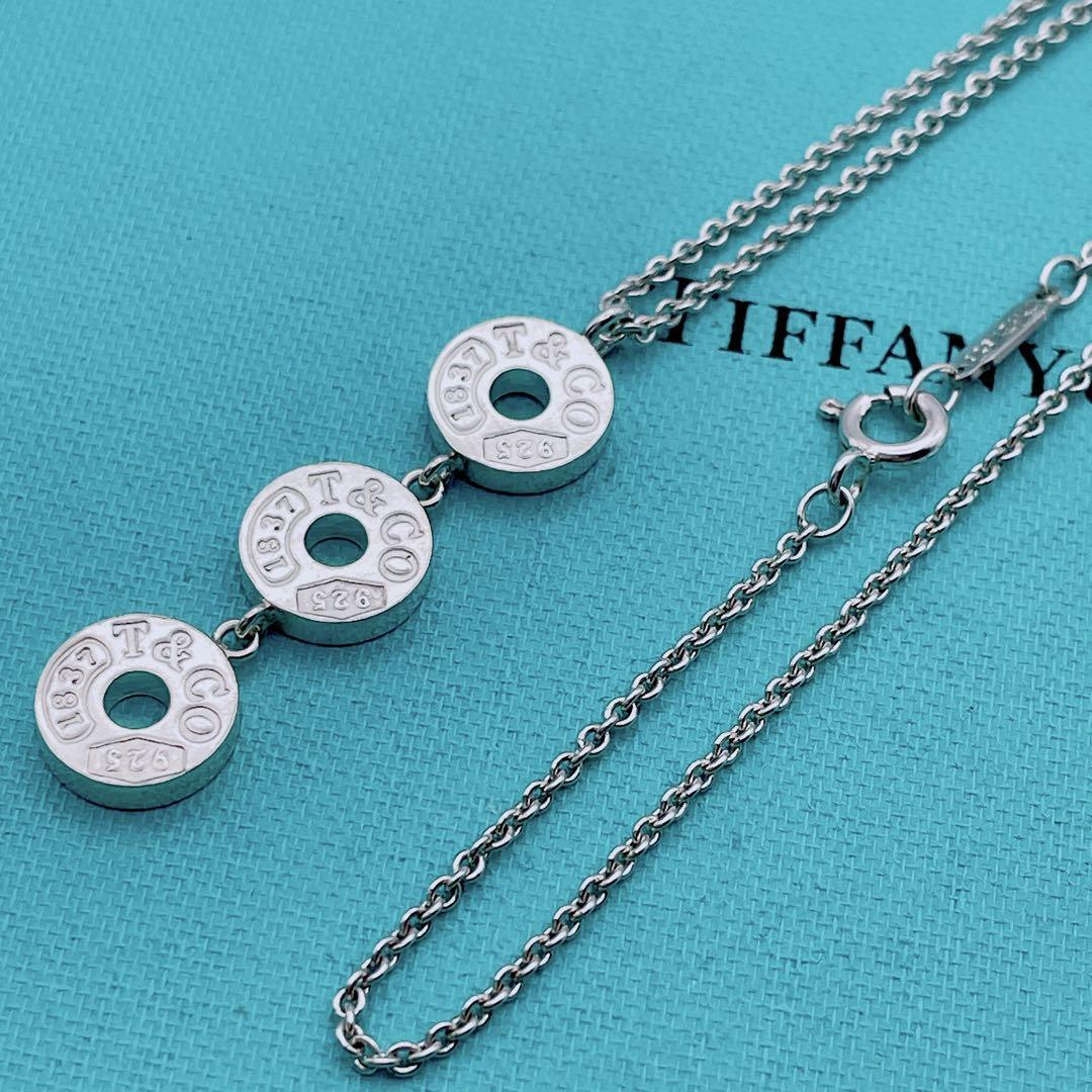 【極美品】Tiffany & Co. ネックレス　スリードロップサークル_画像3