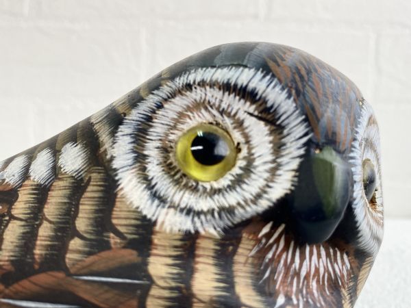 ビンテージ ウッドカービング フクロウ Wood Carving Owl ペインティング＆ガラスの義眼 幸福を呼ぶ鳥ふくろう 置物 インテリア 保管品_画像3
