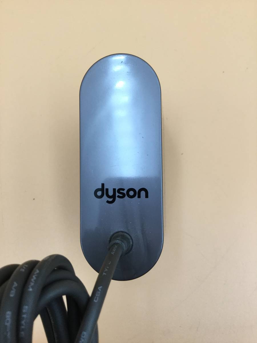 OK8806●Dyson ダイソン 掃除機用 電池充電器 純正 ACアダプター アダプター 205720-04　DC58/DC59/DC61/DC62/V6/V7/V8対応 保証あり_画像3