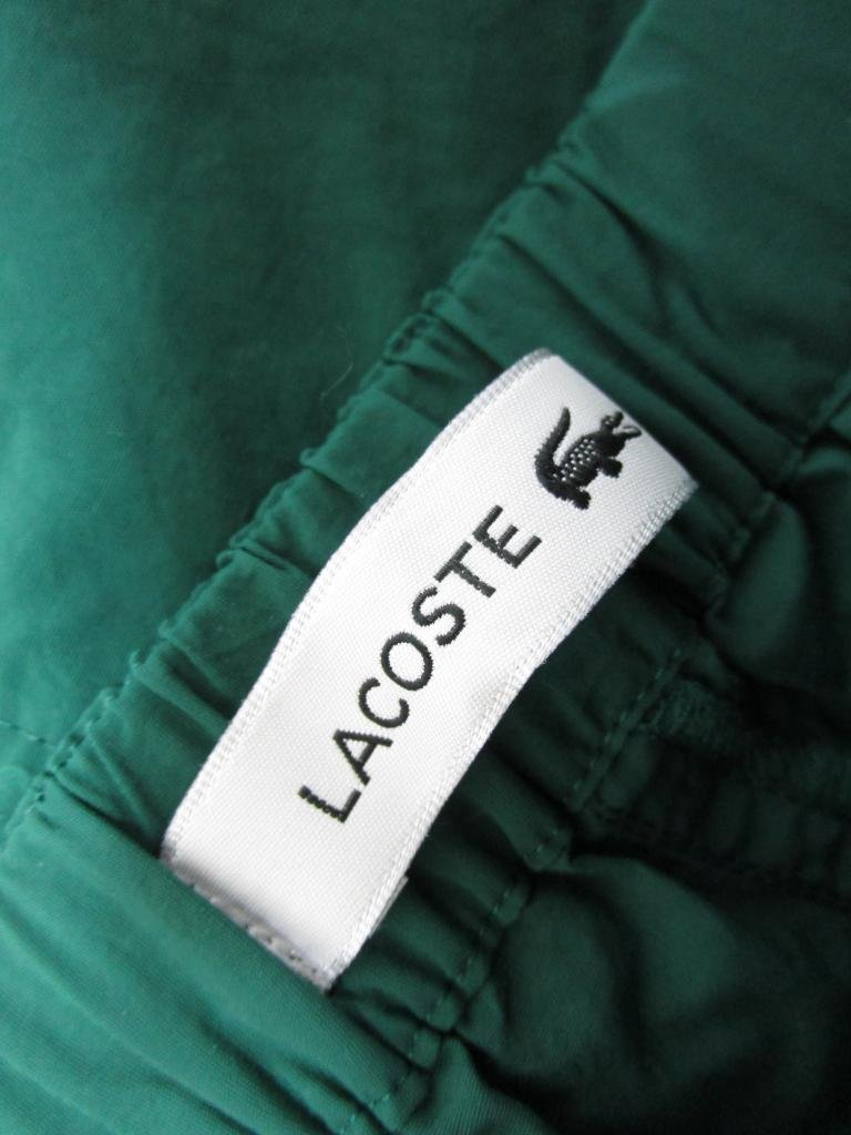 【送料込】 LACOSTE ラコステ スカート グリーン 緑 無地 撥水ナイロンマキシフレアスカート ウエストゴム 定価17,600円 size36 S/957132_画像5