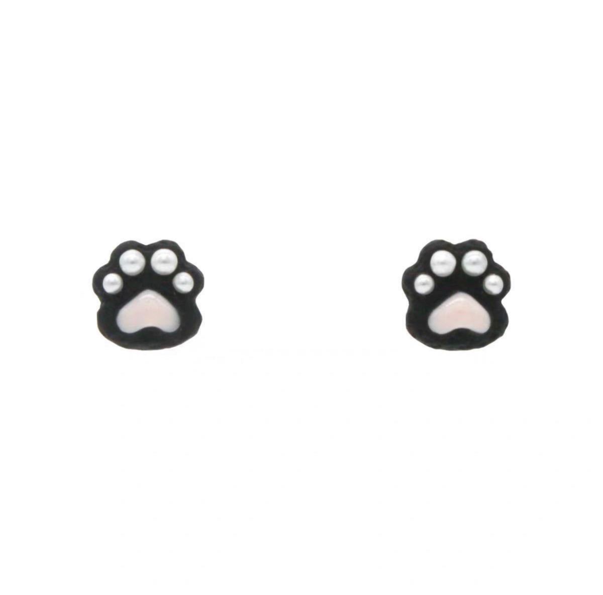 樹脂ノンホール 可愛い ネコ 猫 肉球 立体 個性 ブラック　ピアスに変更可能