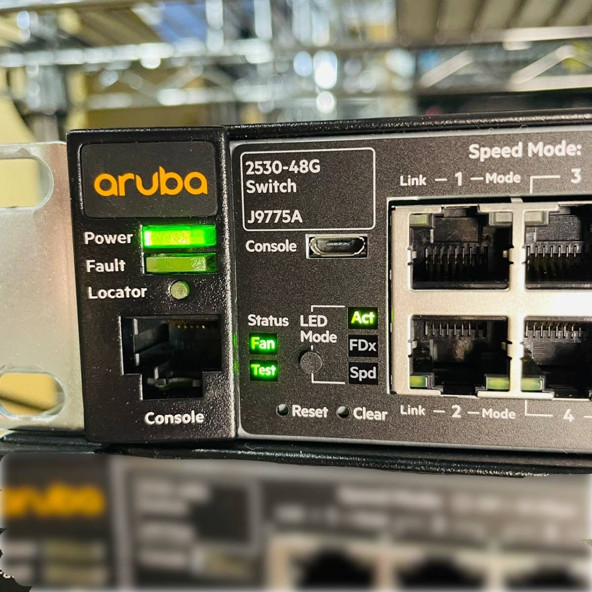 ◎22【通電OK】aruba 2530-48G Switch J9775A HP ヒューレットパッカード ネットワーク ハブ インターネット 回線 通信機器 機材_画像3