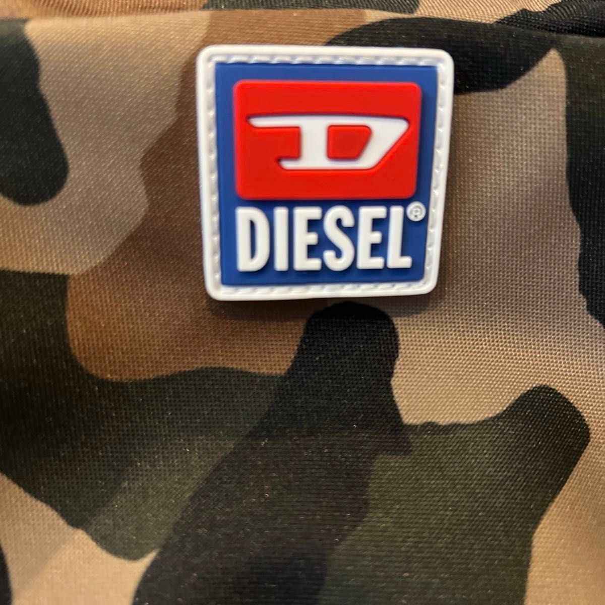 diesel、ショルダー、ミニバッグ、ポーチ、小物、スマホ、財布、定期、メンズ、レディース、ミリタリー、新品未使用品