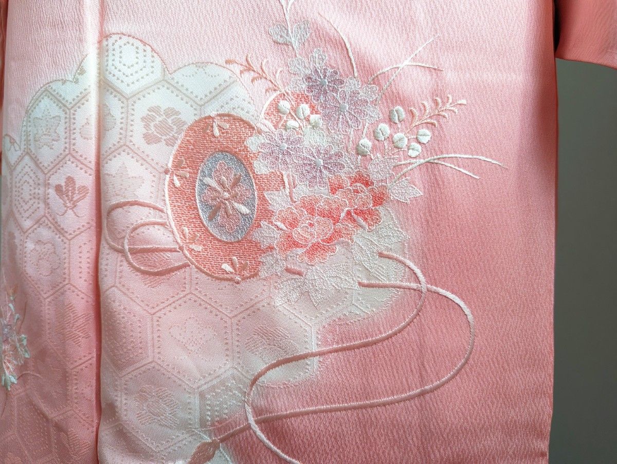 【袷】色留袖 身丈157裄63 正絹 一つ紋 ピンク ぼかし染め 刺繍 花鼓