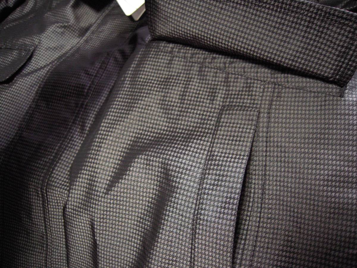 インターメッツォ　比翼　ステンカラーコート　高密度　ポリエステル　エアパックDS　ライナー付き　L　未使用品　千鳥格子　黒×グレー　_両腰：縦横2重のポケットです。