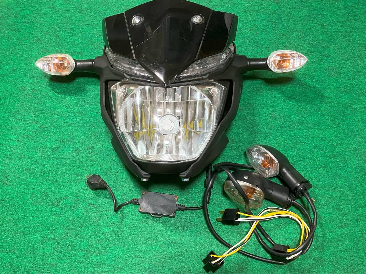 （中古）割れ欠けあり　MT-25 ヘッドライト（HID)、ウインカー　 ヤマハ 純正 _画像1