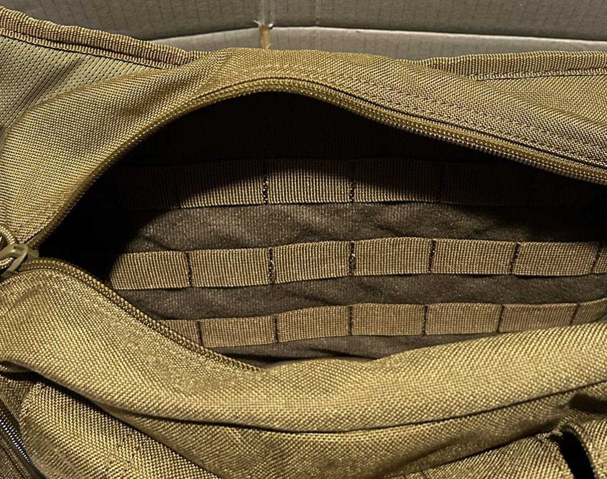 5.11ベイルアウトバック　DE 中古品　ミリタリー バッグ ショルダーバッグ 斜め掛け MOLLE サバゲー バリスティックナイロン_画像4