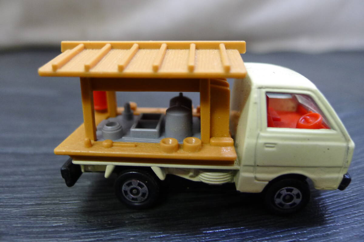 BB001 TOMY/トミカ ミニカー/中華そば SUZUKI/スズキ CARRY/キャリー No.31 1/55 トミー ラーメン ミニカー趣味 コレクション★日本製/60_画像4